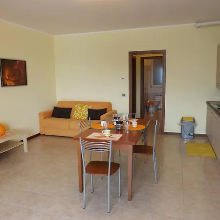 Apartment Rose Varenna